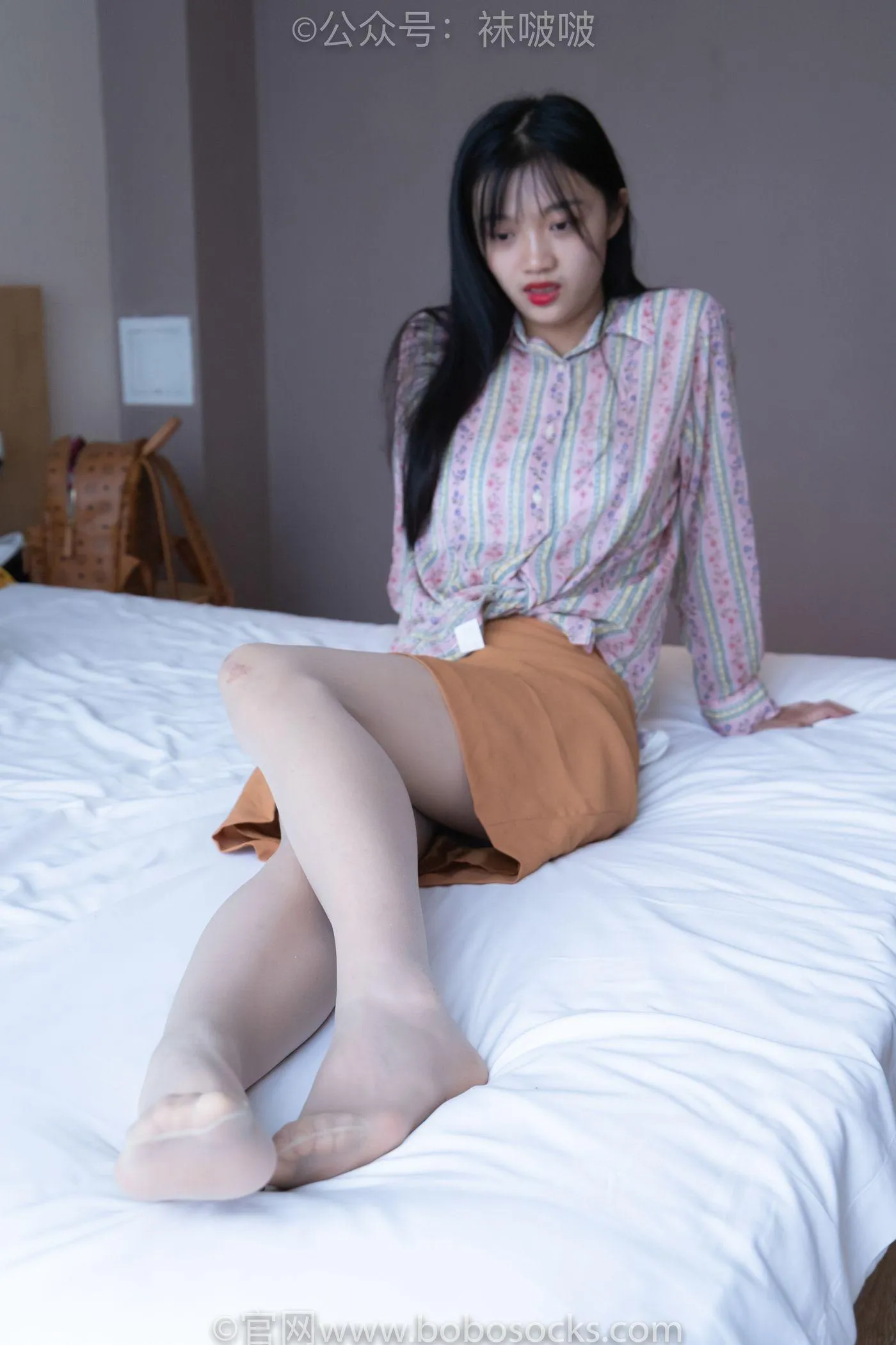 [BoBoSocks袜啵啵]NO.008 涵涵-帆布鞋、白色短棉袜、肉丝 [139P]插图8
